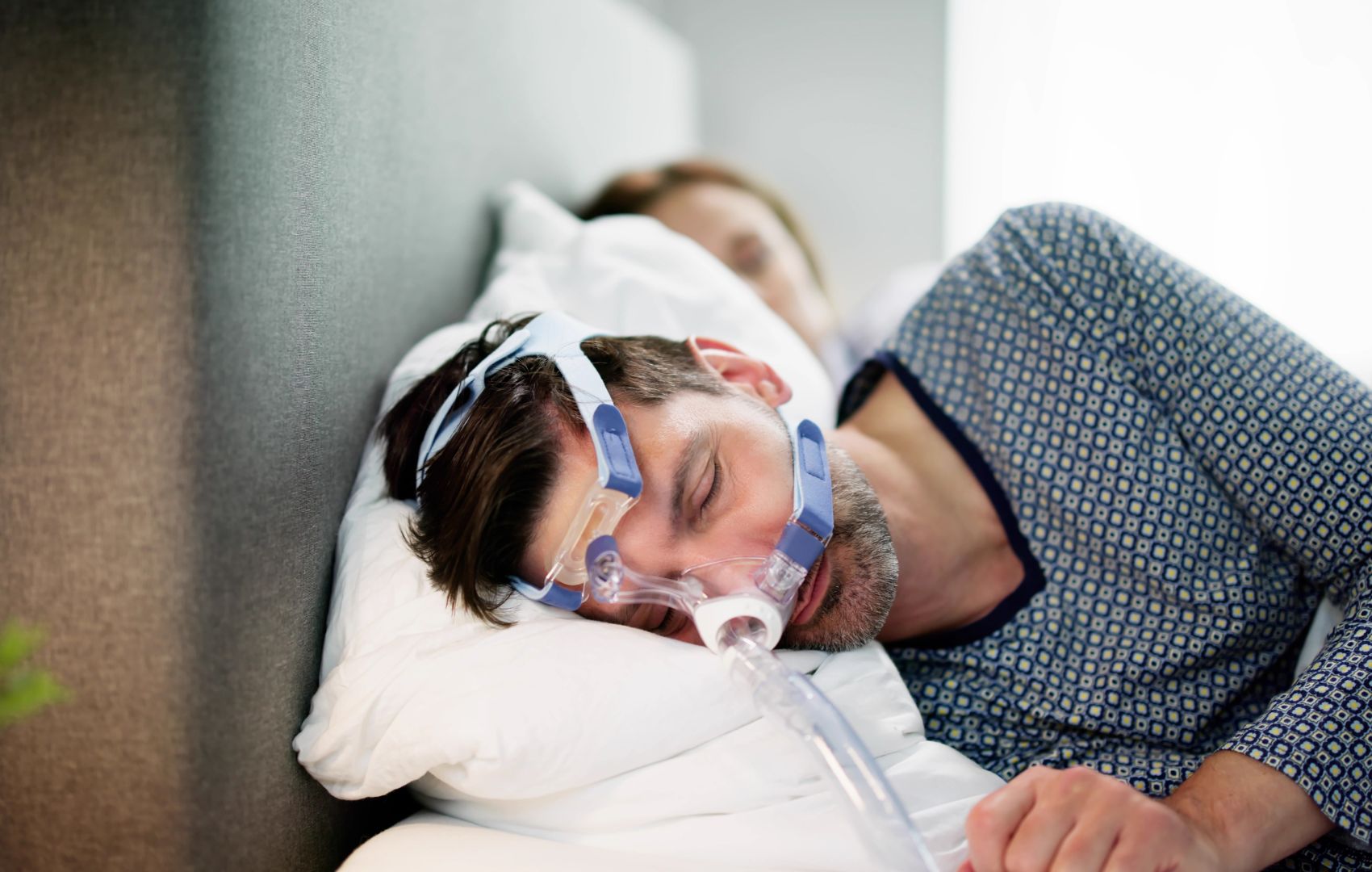 Aquele ronco que todo mundo ignora pode estar fazendo mal ao seu c�rebro